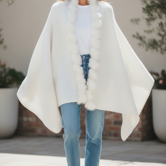 Elegant White Faux Fur Trim Shawl - Picture 2 of 3